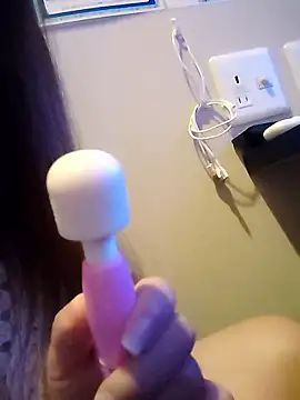 Snapshot of SAKI_saki_01 chatting on 09/14/25, 05:17 SAKI saki 01 online show from 09/14/25, 05:17