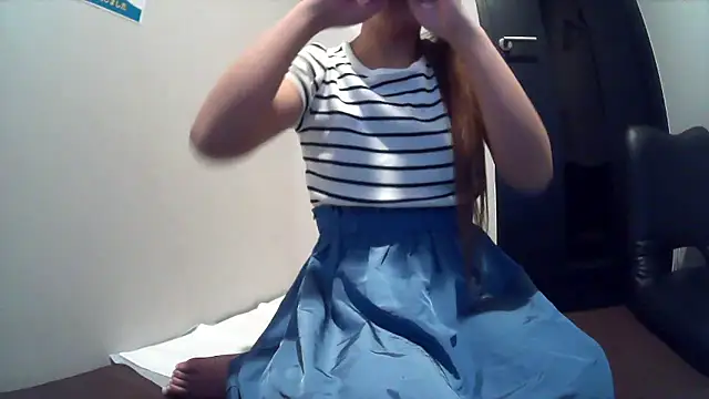 Snapshot of SAKI_saki_01 chatting on 10/30/25, 10:06 SAKI saki 01 online show from 10/30/25, 10:06