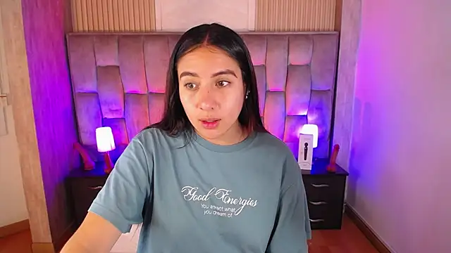 Bonnali lune online show from 11/08/25, 04:18