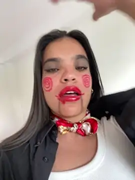 JuanitaMore01 online show from 10/23/25, 08:51