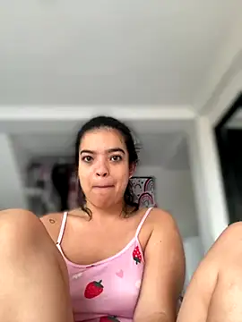 JuanitaMore01 online show from 11/20/25, 12:16