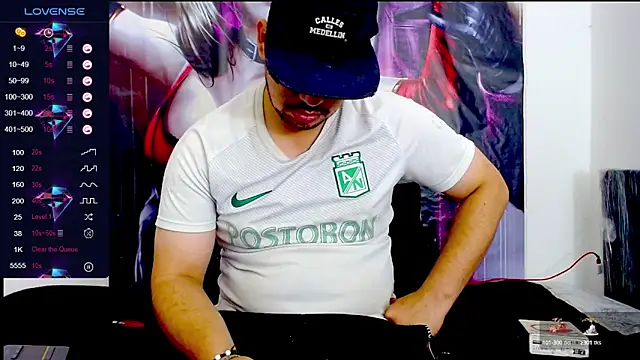 Snapshot of smith_hot29 chatting on 09/27/25, 04:28 smith hot29 online show from 09/27/25, 04:28