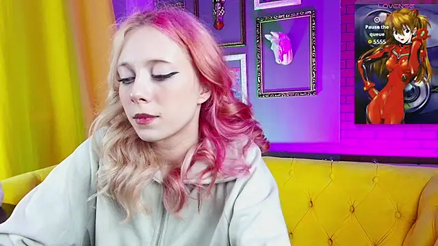 SakuraBliss online show from 10/13/25, 05:02