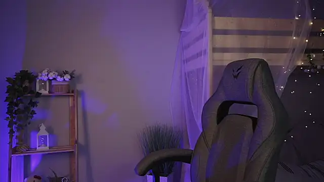 SakuraBliss online show from 10/20/25, 04:51