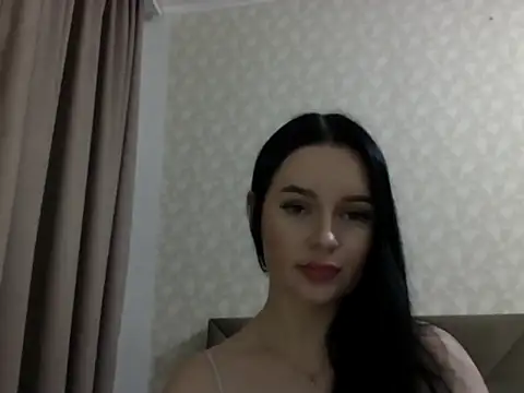 Snapshot of Lulii24 chatting on 09/29/25, 12:16 Lulii24 online show from 09/29/25, 12:16