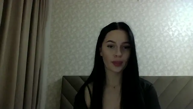 Snapshot of Lulii24 chatting on 10/01/25, 11:55 Lulii24 online show from 10/01/25, 11:55