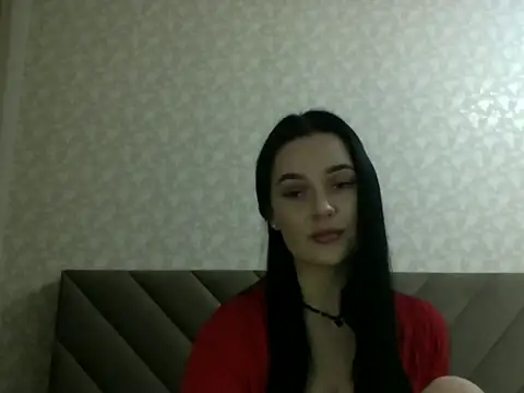 Snapshot of Lulii24 chatting on 11/11/25, 01:16 Lulii24 online show from 11/11/25, 01:16