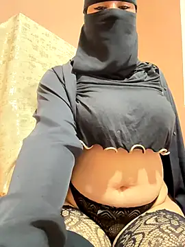  Laiali  online show from 11/19/25, 12:27