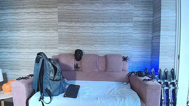 magnus serket online show from 10/30/25, 11:33