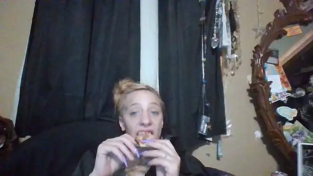 flavi1996 online show from 09/29/25, 07:13