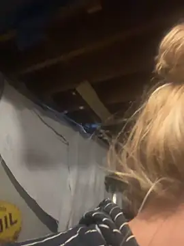 flavi1996 online show from 12/04/25, 05:21