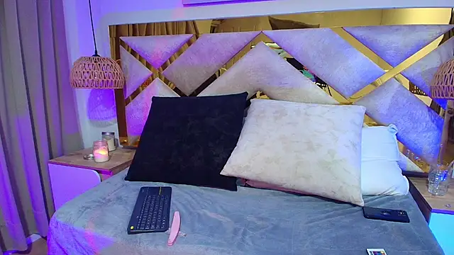 Scarlett Vegaa online show from 09/17/25, 11:01