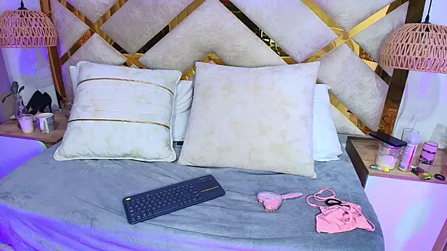 Scarlett Vegaa online show from 10/03/25, 11:18