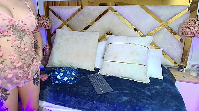 Scarlett Vegaa online show from 10/08/25, 03:20