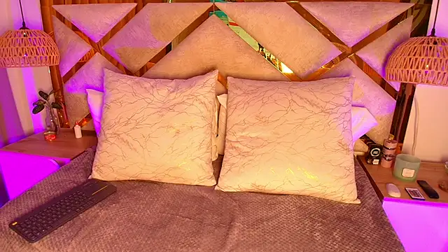 Scarlett Vegaa online show from 11/15/25, 12:56