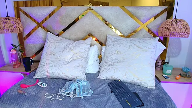 Scarlett Vegaa online show from 11/19/25, 12:27