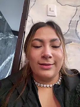 MacarenaRosse online show from 11/18/25, 08:13