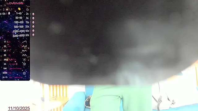 Snapshot of Ashly_Sents chatting on 10/11/25, 01:31 Ashly Sents online show from 10/11/25, 01:31