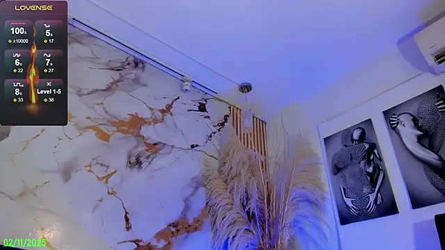 Snapshot of Ashly_Sents chatting on 11/02/25, 01:24 Ashly Sents online show from 11/02/25, 01:24