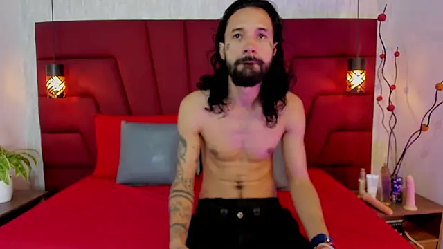 Hisoka 011 online show from 09/13/25, 12:05