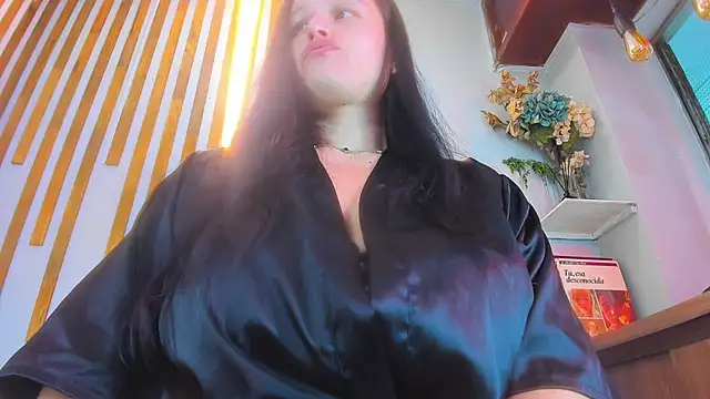 Snapshot of Jennifer_Vega1 chatting on 10/24/25, 12:19 Jennifer Vega1 online show from 10/24/25, 12:19