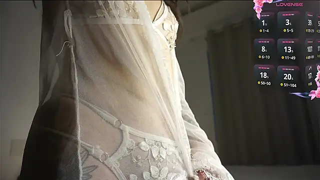 Morena Dolce online show from 10/26/25, 03:12