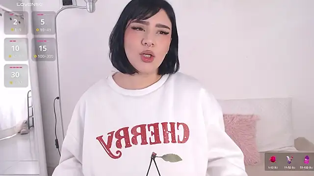 Snapshot of Annie_Villaa chatting on 11/05/25, 12:38 Annie Villaa online show from 11/05/25, 12:38