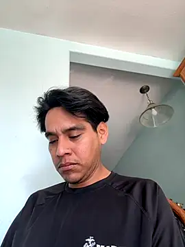 marlonghc4 online show from 10/22/25, 06:51