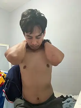 marlonghc4 online show from 11/26/25, 05:08