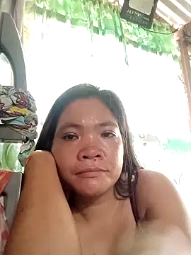 Snapshot of Sweet_dhea05 chatting on 11/19/25, 12:10 Sweet dhea05 online show from 11/19/25, 12:10