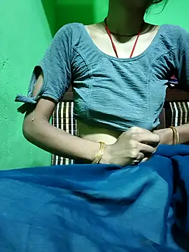 Shreya-couple online show from 10/28/25, 01:20