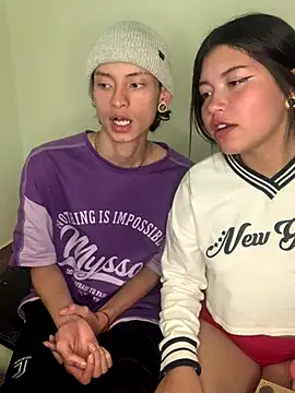 Snapshot of Karma_And_Sex chatting on 11/16/25, 10:59 Karma And Sex online show from 11/16/25, 10:59