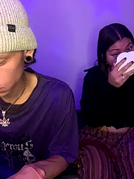 Snapshot of Karma_And_Sex chatting on 11/21/25, 12:10 Karma And Sex online show from 11/21/25, 12:10