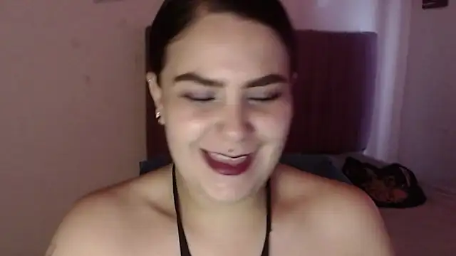 Snapshot of Salma_deep chatting on 09/27/25, 03:39 Salma deep online show from 09/27/25, 03:39