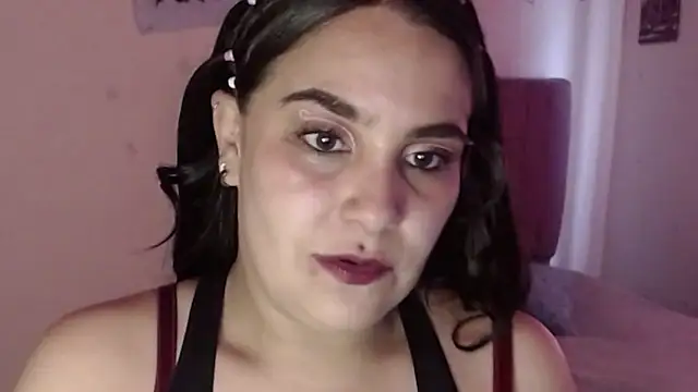 Snapshot of Salma_deep chatting on 10/04/25, 06:39 Salma deep online show from 10/04/25, 06:39