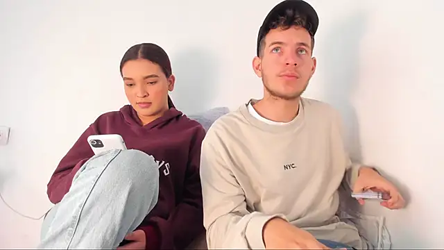 lara and danny online show from 11/06/25, 03:02