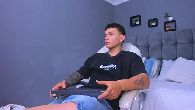 Thomas moon online show from 11/09/25, 11:52