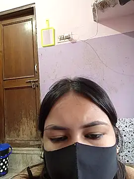 Snapshot of sanu_07 chatting on 09/10/25, 04:45 sanu 07 online show from 09/10/25, 04:45