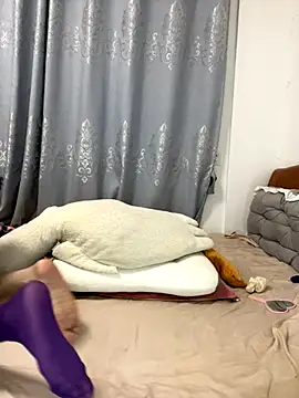 Z0E999 online show from 10/16/25, 04:52