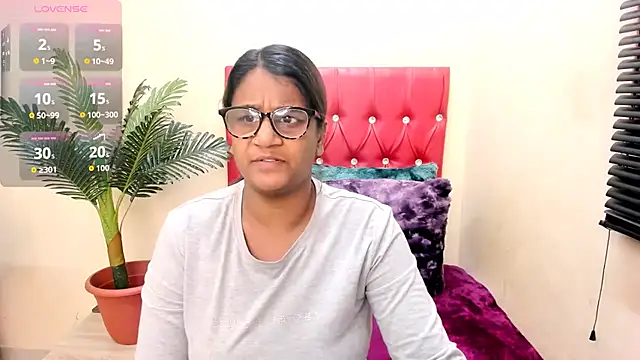 Strawberry Lips online show from 09/30/25, 04:39