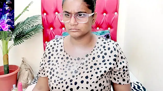 Strawberry Lips online show from 10/27/25, 05:11