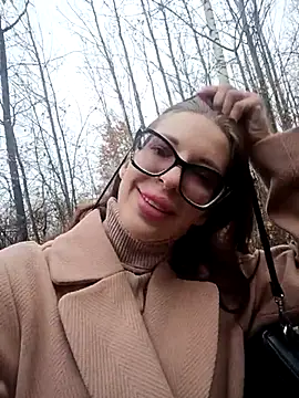 Snapshot of llass55 chatting on 10/31/25, 10:16 llass55 online show from 10/31/25, 10:16