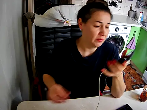 Snapshot of Adda1205 chatting on 11/05/25, 07:41 Adda1205 online show from 11/05/25, 07:41