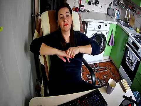 Snapshot of Adda1205 chatting on 11/26/25, 09:43 Adda1205 online show from 11/26/25, 09:43