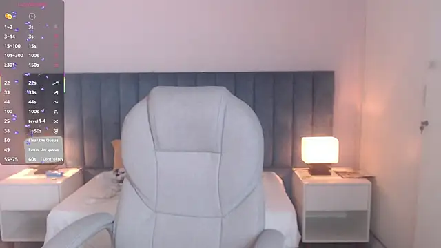 Snapshot of gemmalewis_ chatting on 09/29/25, 02:22 gemmalewis online show from 09/29/25, 02:22