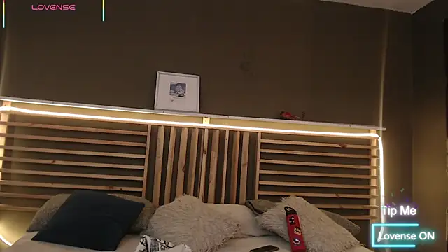 PaulEvens online show from 11/20/25, 01:33