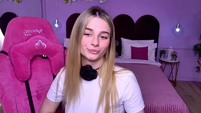 SweetyLicky online show from 11/28/25, 07:27