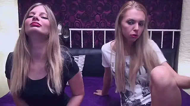 Snapshot of BlondeWitches chatting on 03/08/25, 01:25 BlondeWitches online show from 03/08/25, 01:25