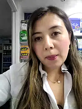 Snapshot of Sophie_del_Castillo chatting on 11/13/25, 12:53 Sophie del Castillo online show from 11/13/25, 12:53