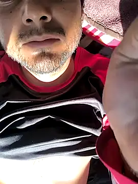 Snapshot of Luis77020192 chatting on 09/26/25, 10:36 Luis77020192 online show from 09/26/25, 10:36